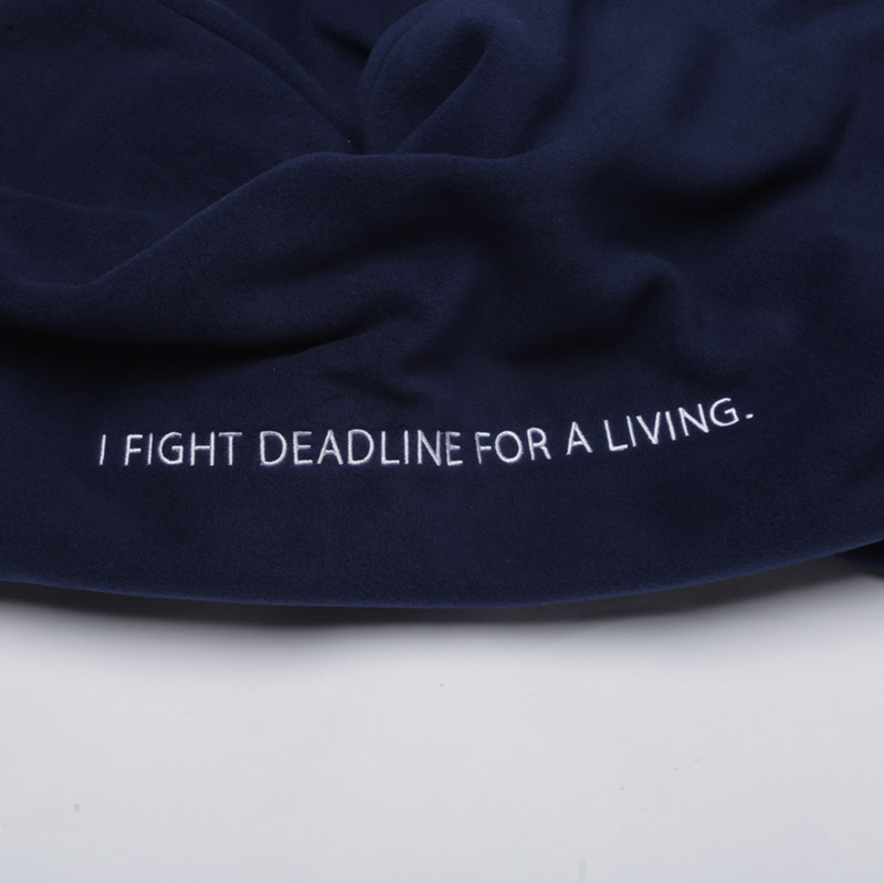 [PRE-ORDER] ผ้าห่ม ‘I FIGHT DEADLINE FOR A LIVING’