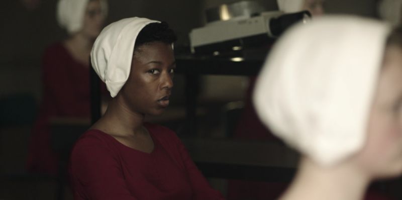 Review The Handmaids Tale Gender